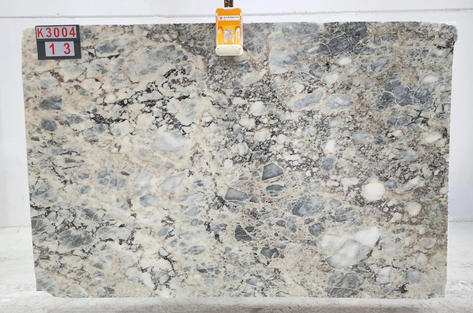 Calacatta Monet Medici Marble Remnant in sun valley, Los Angeles — view 2
