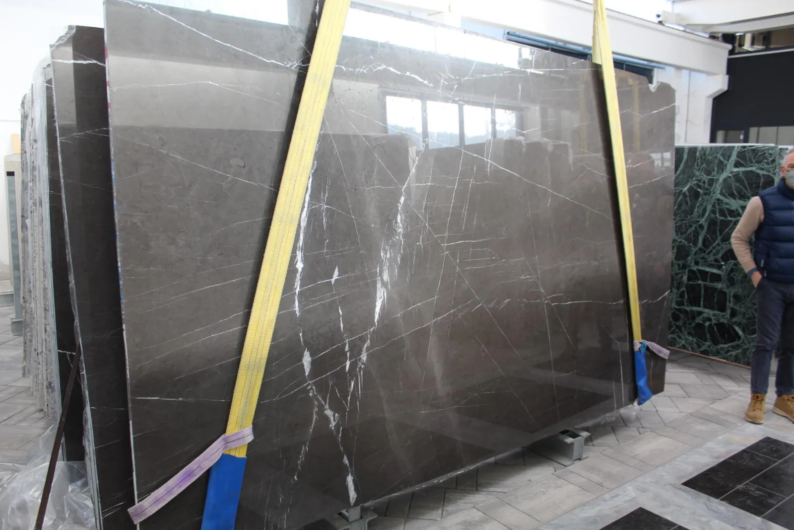 Antracite Marble Slab in Sun Valley, Los Angeles — view 2
