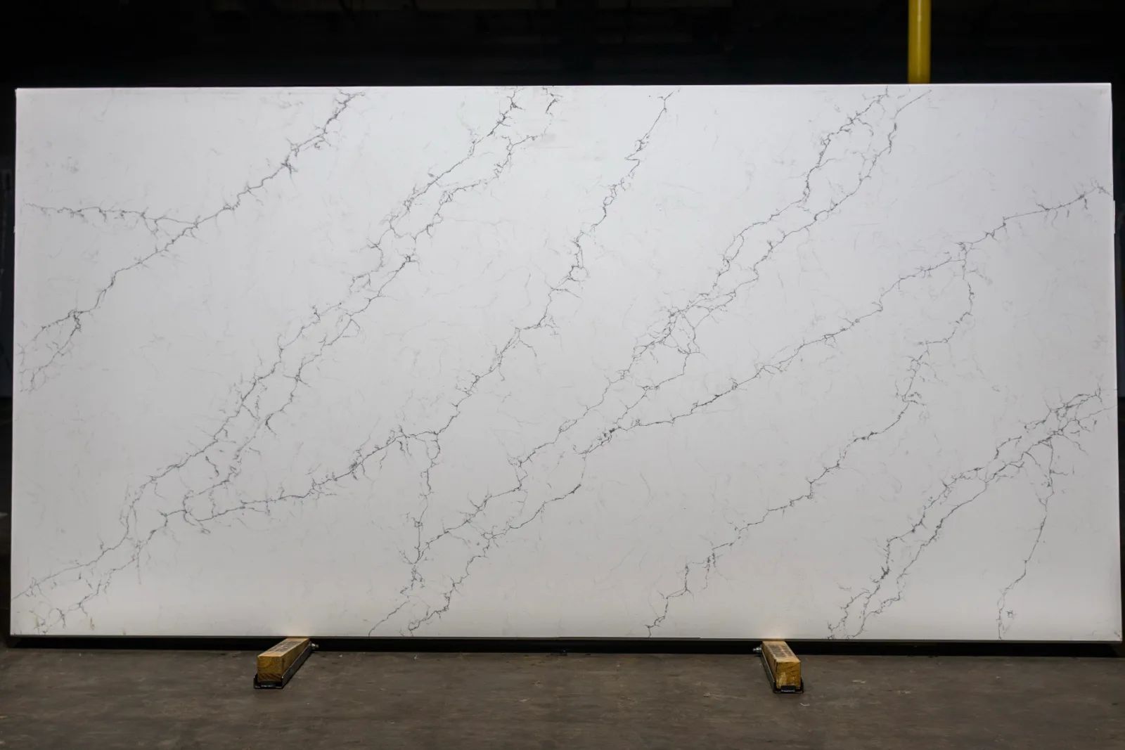 Calacatta Avenza Quartz Slab in Northridge, Los Angeles