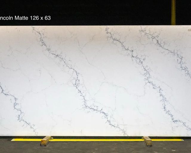 Calacatta Lincoln Quartz Slab in Northridge, Los Angeles