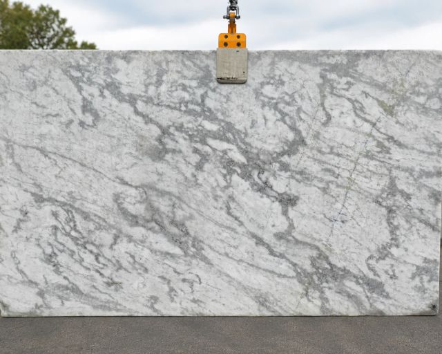 Statuario Sumati Marble Slab in Sun valley, Los Angeles