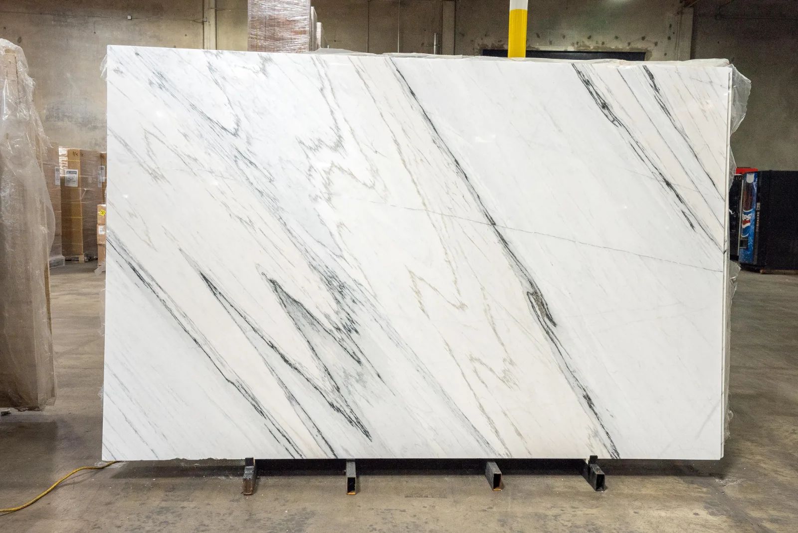 Crystalline Marble Slab Photo 2