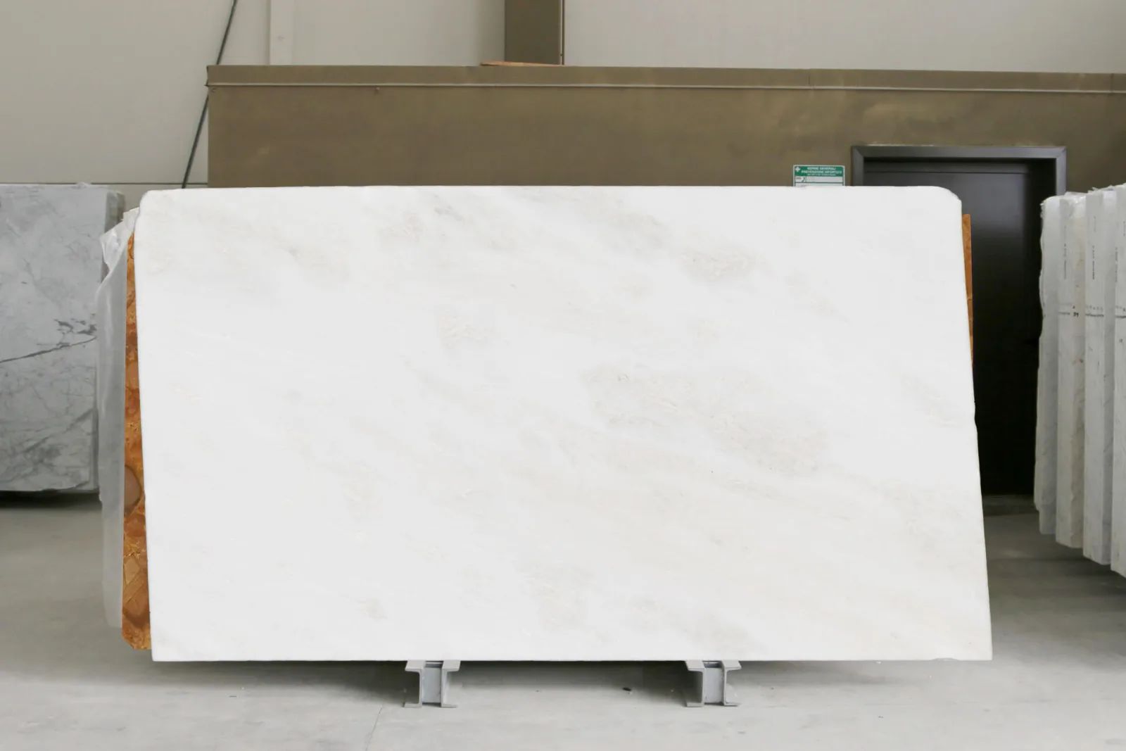 Namibian White 1st Choice Marble Slab in Sun Valley, Los Angeles