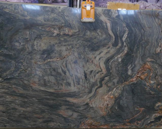 Fusion Quartzite Slab in Sun Valley, Los Angeles