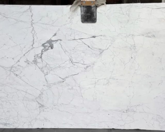 Statuario Marble Slab in Sun Valley, Los Angeles
