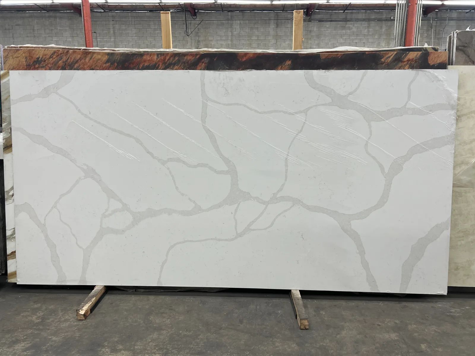 Calacatta Borghini Quartz Slab in North Hollywood, Los Angeles