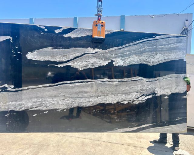 Copacabana Granite Slab in North Hollywood, Los Angeles
