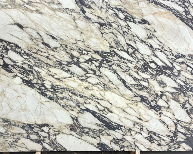 Calacatta Viola Grand Marble Slab in Van Nuys, Los Angeles