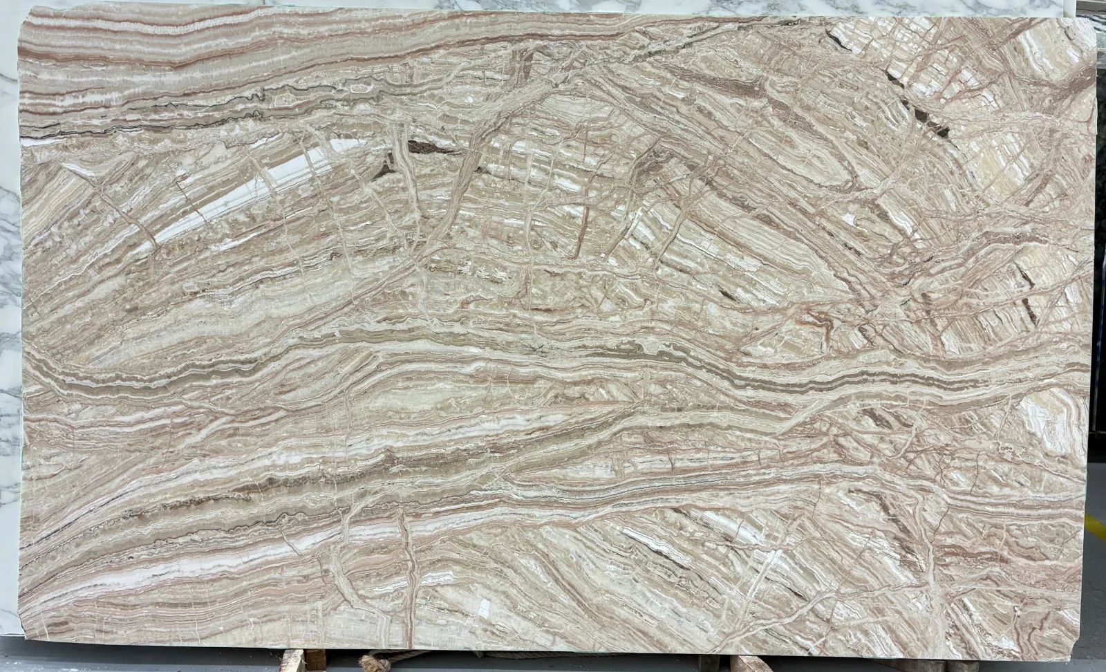 Canyon Travonyx Onyx Slab in Van Nuys, Los Angeles