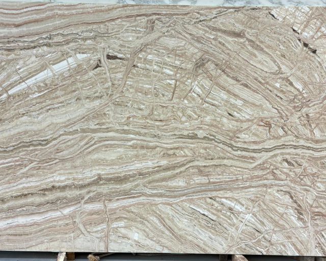 Canyon Travonyx Onyx Slab in Van Nuys, Los Angeles